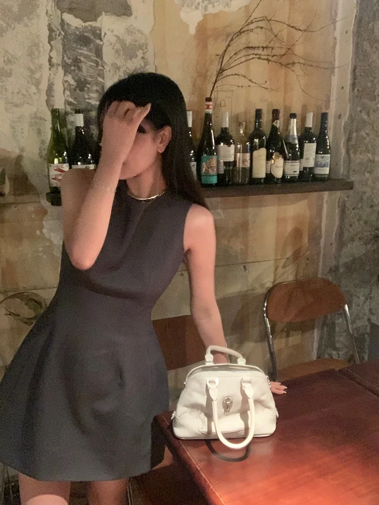 فستان نسائي قصير بدون أكمام على شكل حرف A ، أحادي اللون ، بسيط ، براق ، أنيق ، كل المطابقة ، النمط الكوري ، كلاسيكي ، الصيف