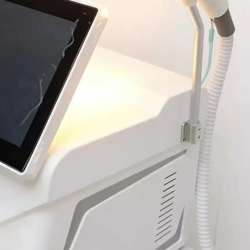 

Лазерный аппарат 2-в-1 Pico и диодный лазер, 4 длины волны 755 808 940 1064 нм, для перманентного удаления волос и татуировок, карбоновый пилинг (Black Peel)