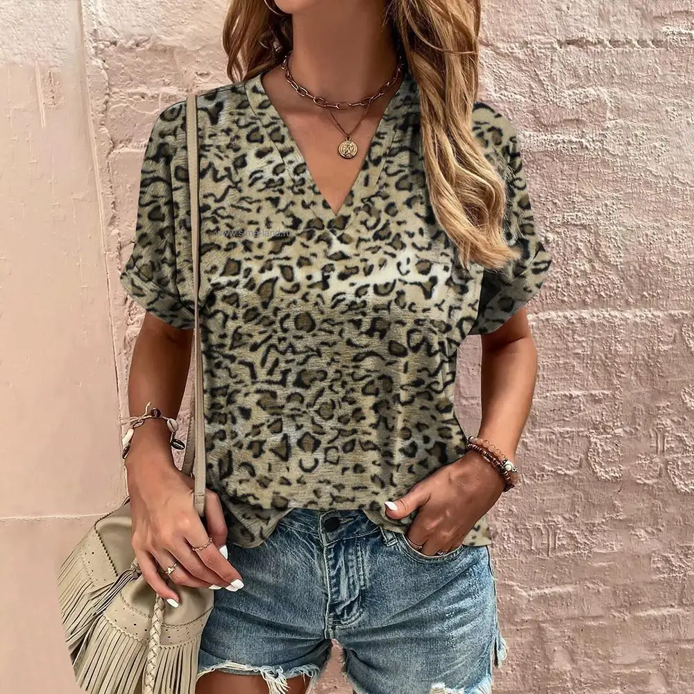 الصيف ليوبارد المرأة تي شيرت في الهواء الطلق موضة الشارع قصيرة الأكمام الخامس الرقبة الأعلى الملونة نمط كبير الحجم المرأة ملابس كاجوال #4
