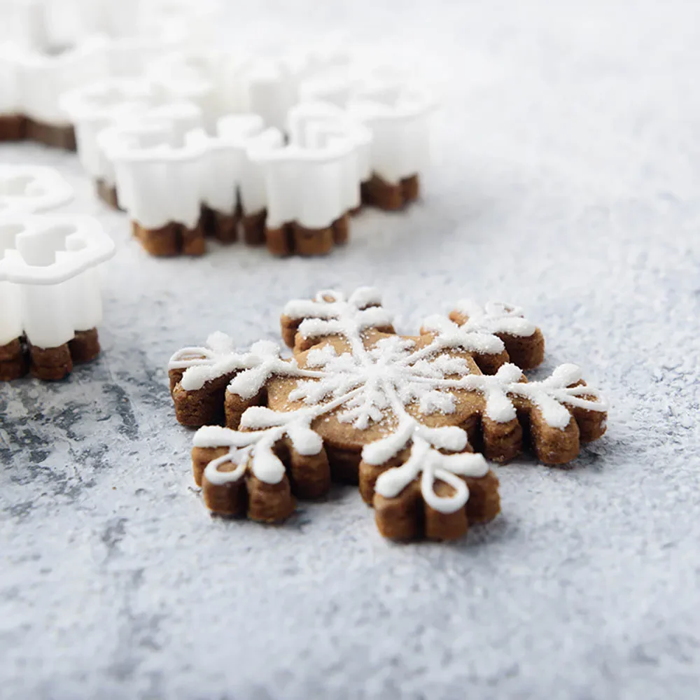 Christmas Snowflake Cookie Plunger Cutters Fondant Cake Mold Biscuit Sugarcraft Cake Decorating Tools