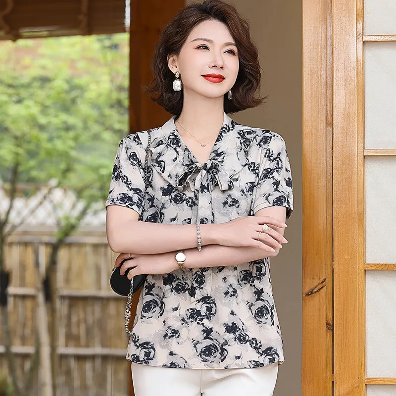 Summer New Fashion Age Reducing Top Women's Short sleeved Fragmented Flower Intellectual Chiffon Shirt Loose and Elegant