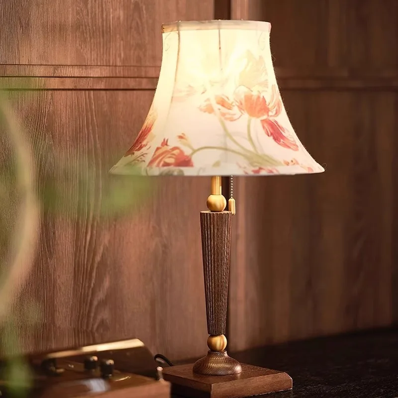 French-Style Mid-Ancient Table Lamp, Quiet Style, Living Room Atmosphere, Study, High-Grade Retro Bedroom Bedside