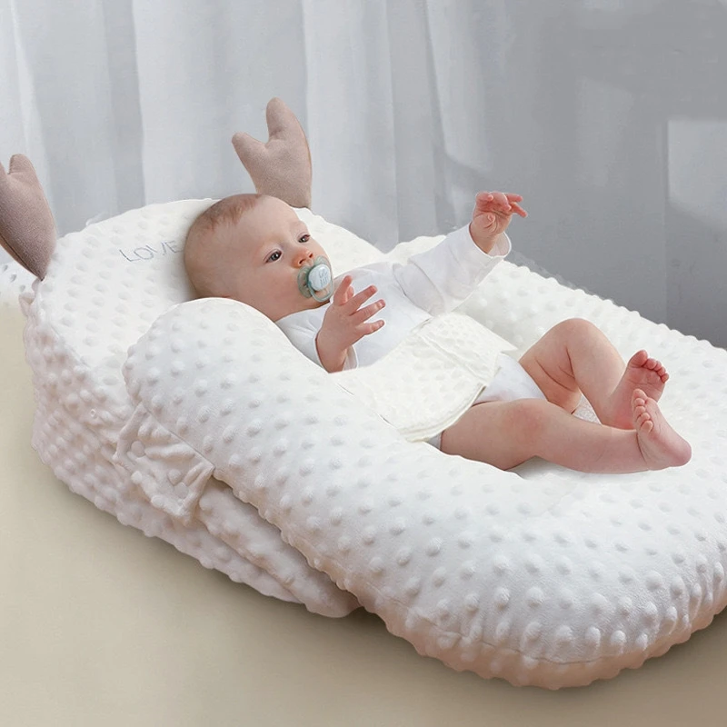 Newborn Anti Spitting Milk Slope Pillow Baby Anti Overflow Milk Feeding Bed Middle Bed Bean Velvet Cartoon Baby Slope Pad 2024