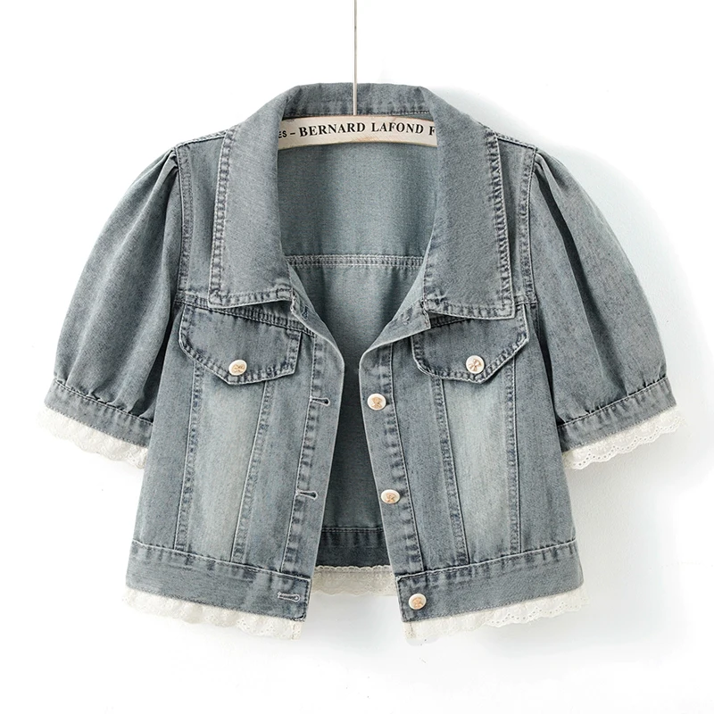 

Новая летняя женская кружевная лоскутная синяя тонкая короткая джинсовая куртка, модная однобортная джинсовая куртка с короткими рукавами и лацканами, пальто