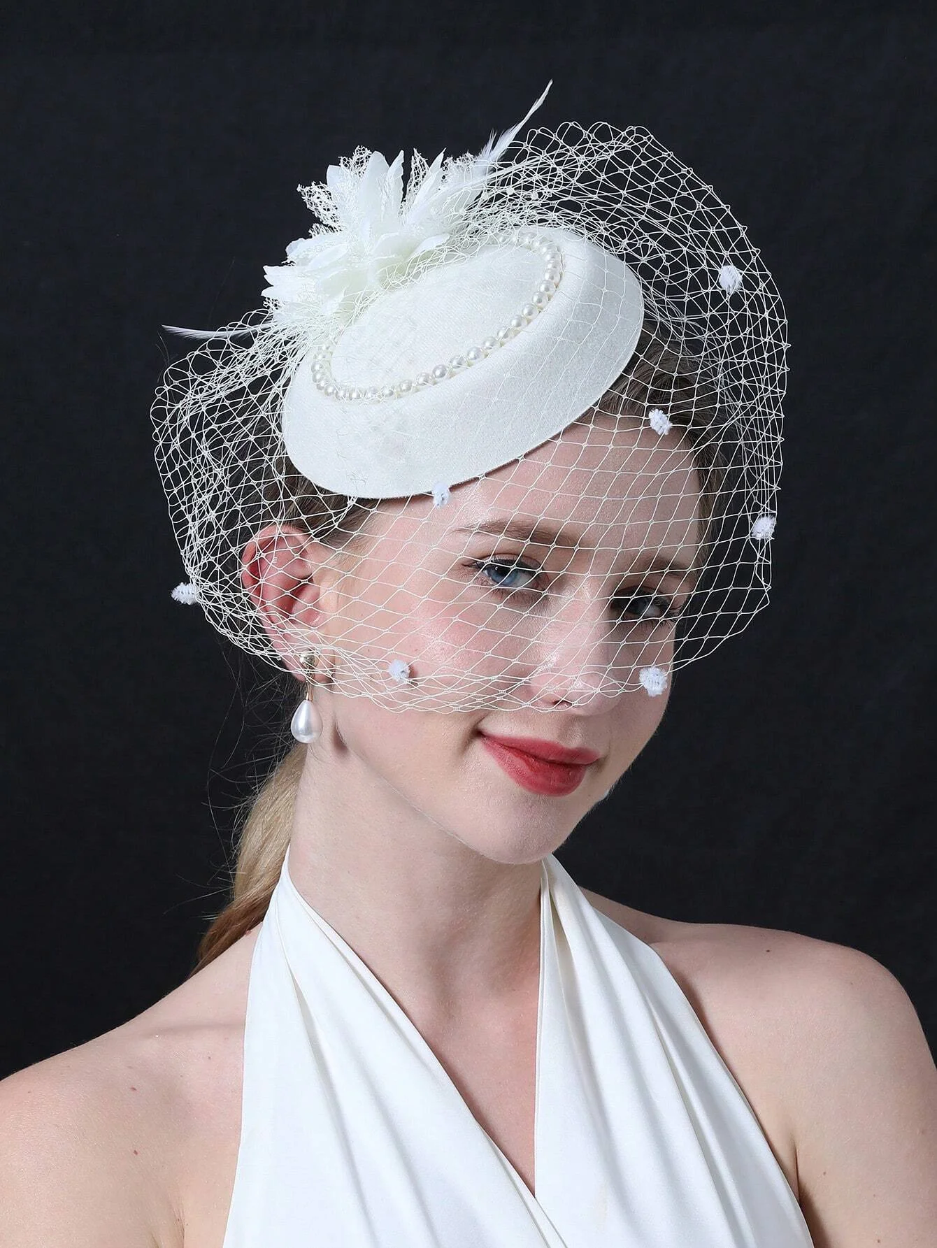 Women Feather Floral Hair Fascinator Hat Fishnet Veil Small Plush Wave Point Decor Hair Clips Wedding Headdress Hair Pins