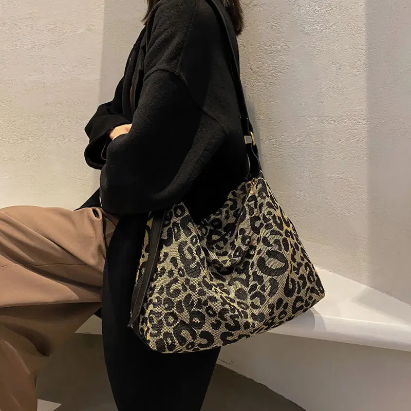 Large Capacity Leopard Shoulder Bags Women Vintage Crossbody All-match Canvas Bag New Fashion Mori-girl Handbags Harajuku Totes