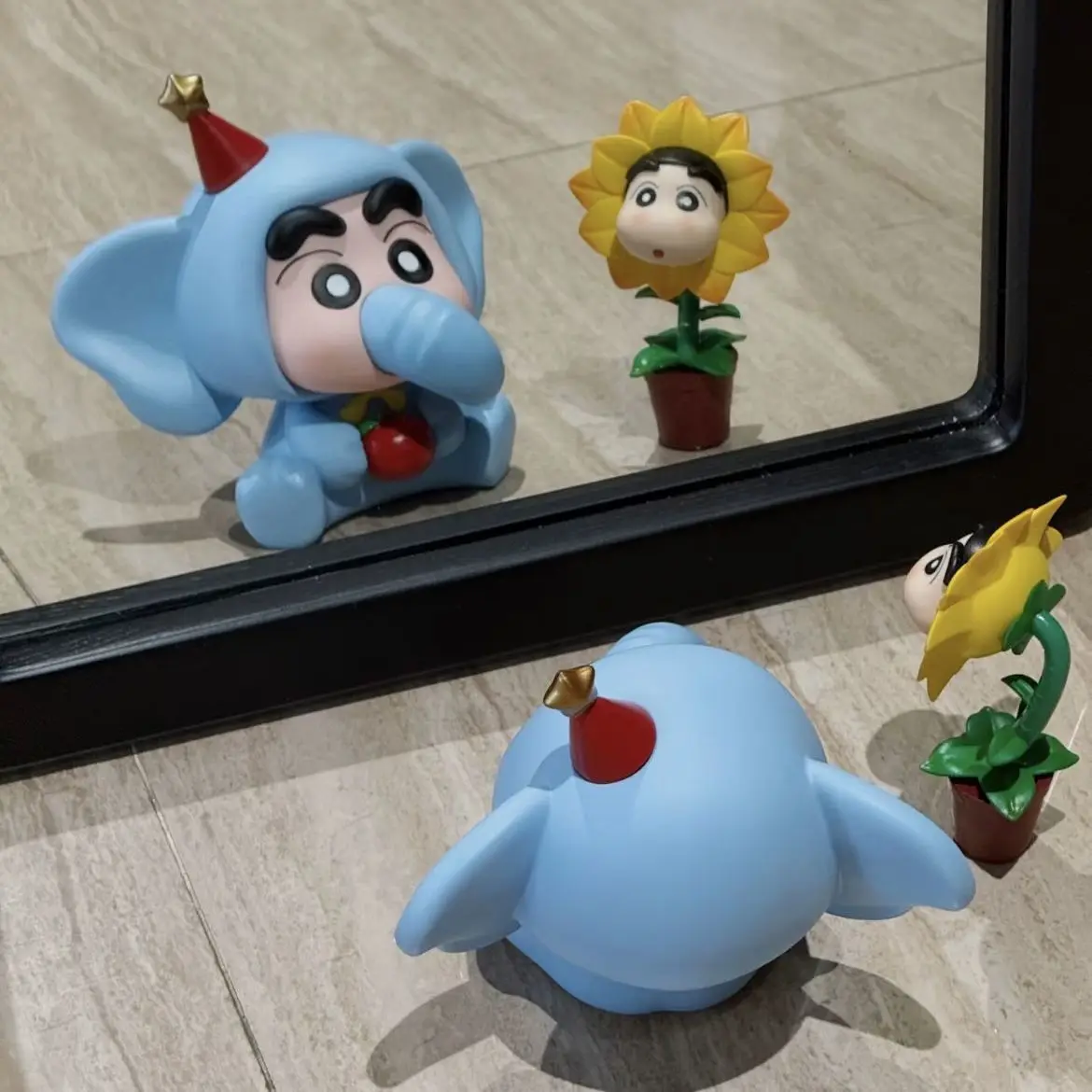 Nowa figurka Słoniaka Crayon Shin-Chan, modna zabawka, blind box, kreatywna i urocza ozdoba samochodowa/biurkowa Shin-Chan, prezent urodzinowy