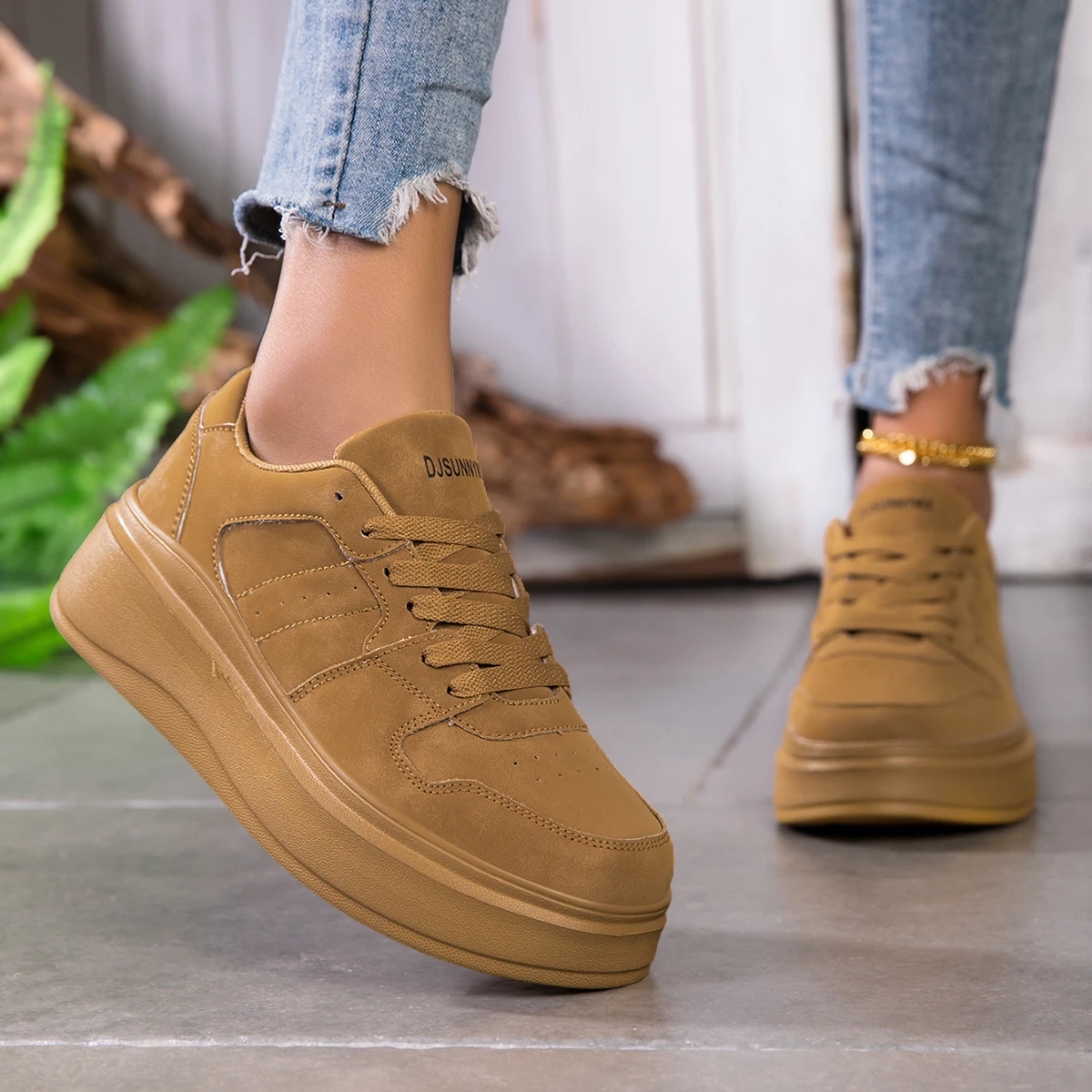 Women's Vulcanize Shoes Flat Classic Sports Lace up Skateboard Board Shoe Walking White Running Sneakers view 6