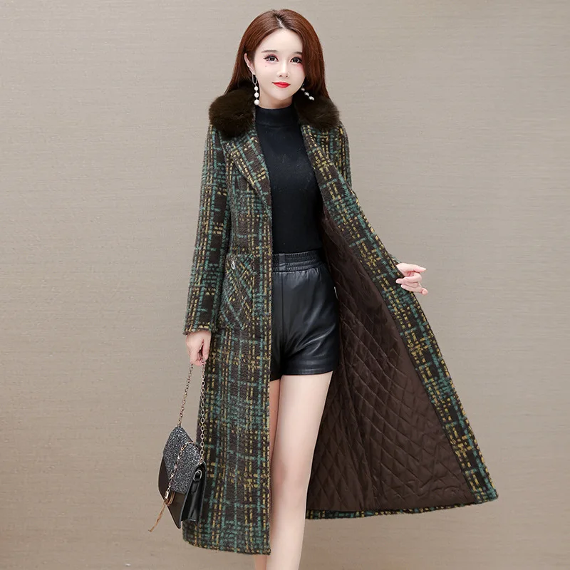 2023 Winter New Women Cotton Padded Thickened Warm Plaid Wool Coat Female Fashion Slim Fit Faux Fur Collar Long Woolen Outwear