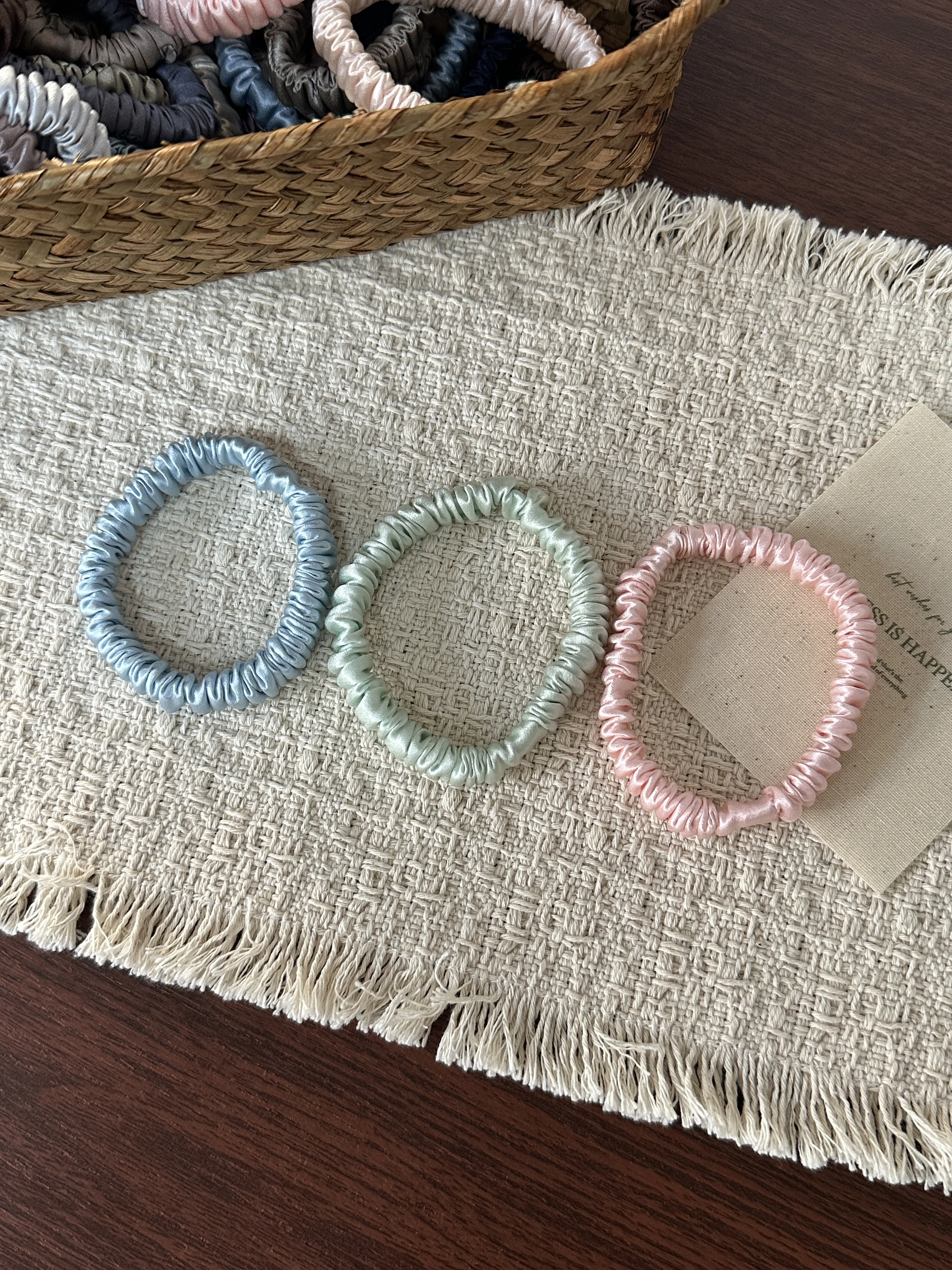 

Резинки для волос из 100% чистого шелка, 3 шт., 1 см для женщин и девочек