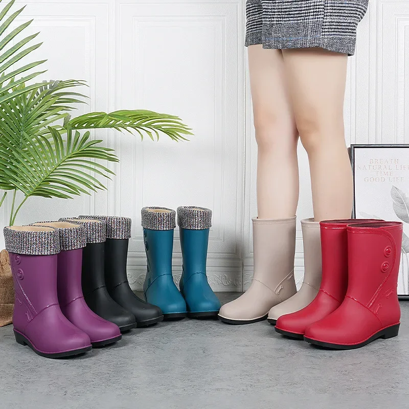 Fashionable Women's Rain Shoes Outer Wear Mid-Calf Rain Boots Anti-Slip Wear-Resistant Rubber Shoes Fleece Lined Waterproof Kitc