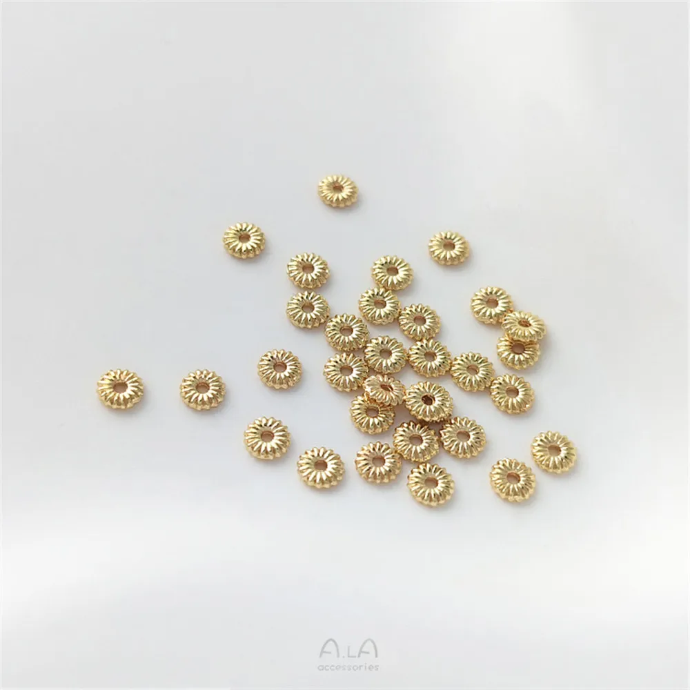 

14K Gold-filled Color Small Daisy Pattern Small Spacer 4mm Flat Piece Handmade Bead Piece DIY Bracelet Jewelry Accessories A750