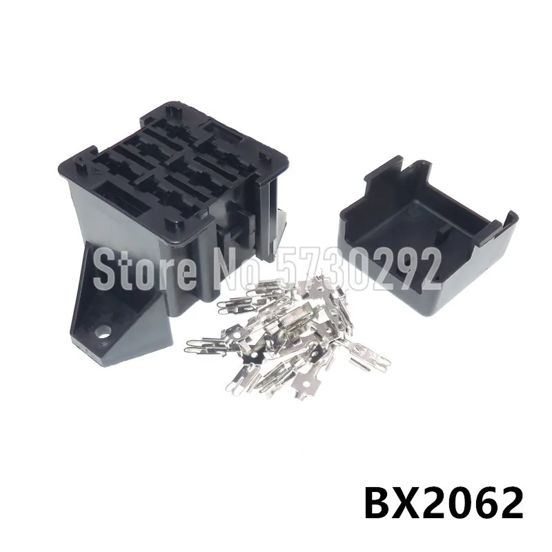 

6Way Standard Auto Fuse Holder Box Blade Fuse Block Car Multi-circuit Assembly Control Box with Terminals