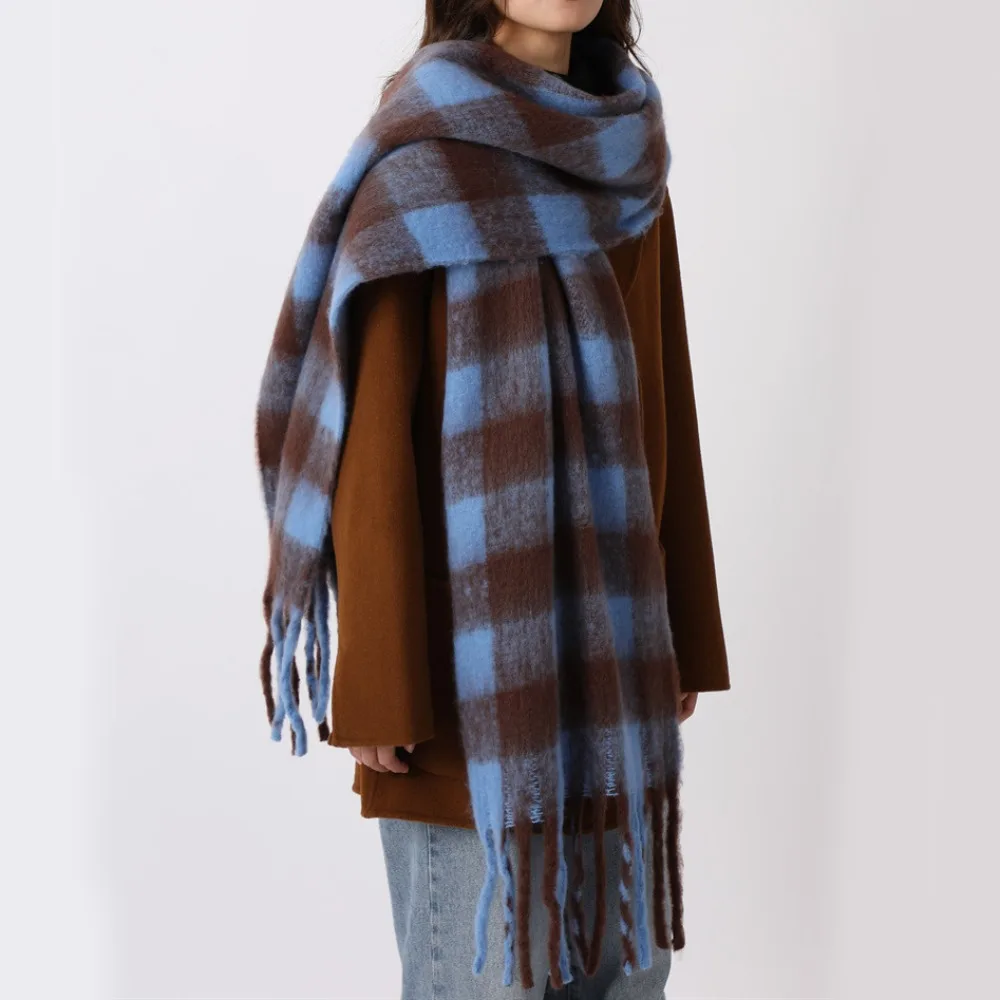 Bufanda de lana a cuadros de Mohair Retro, bufandas gruesas de Cachemira de invierno con borlas, Mantón largo de felpa de Color sólido para estudiante