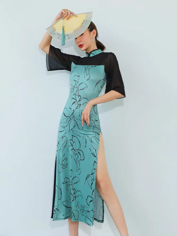 

Honghua Wide Sleeved Ice Silk Mesh Black White Gray Cheongsam Improved Dress with Stand Up Collar Color Matching Elegant