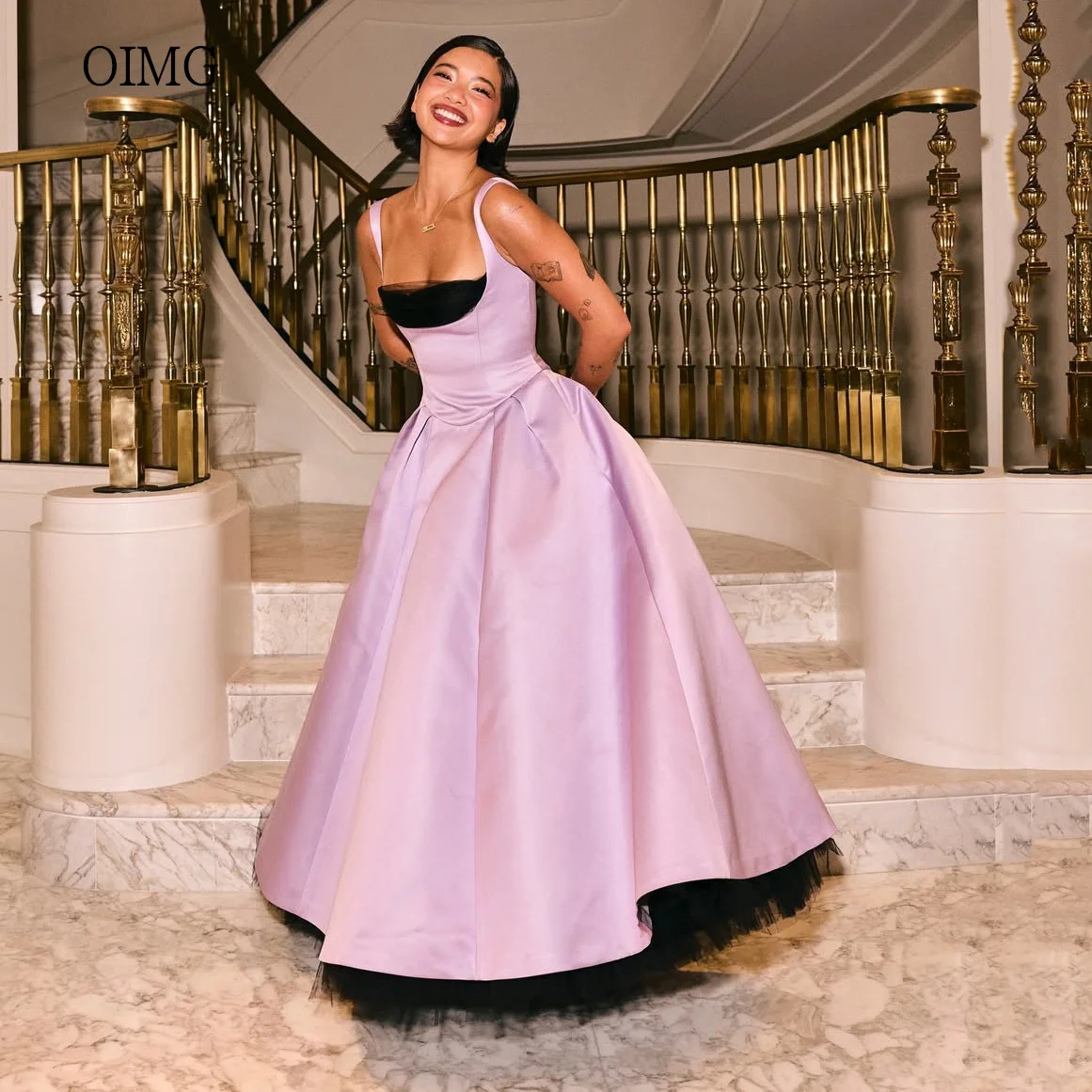 

OIMG Elegant Black Neck A Line Prom Gowns Satin Sleeveless Formal Party Gown Backless Floor Length Evening Dress Customized