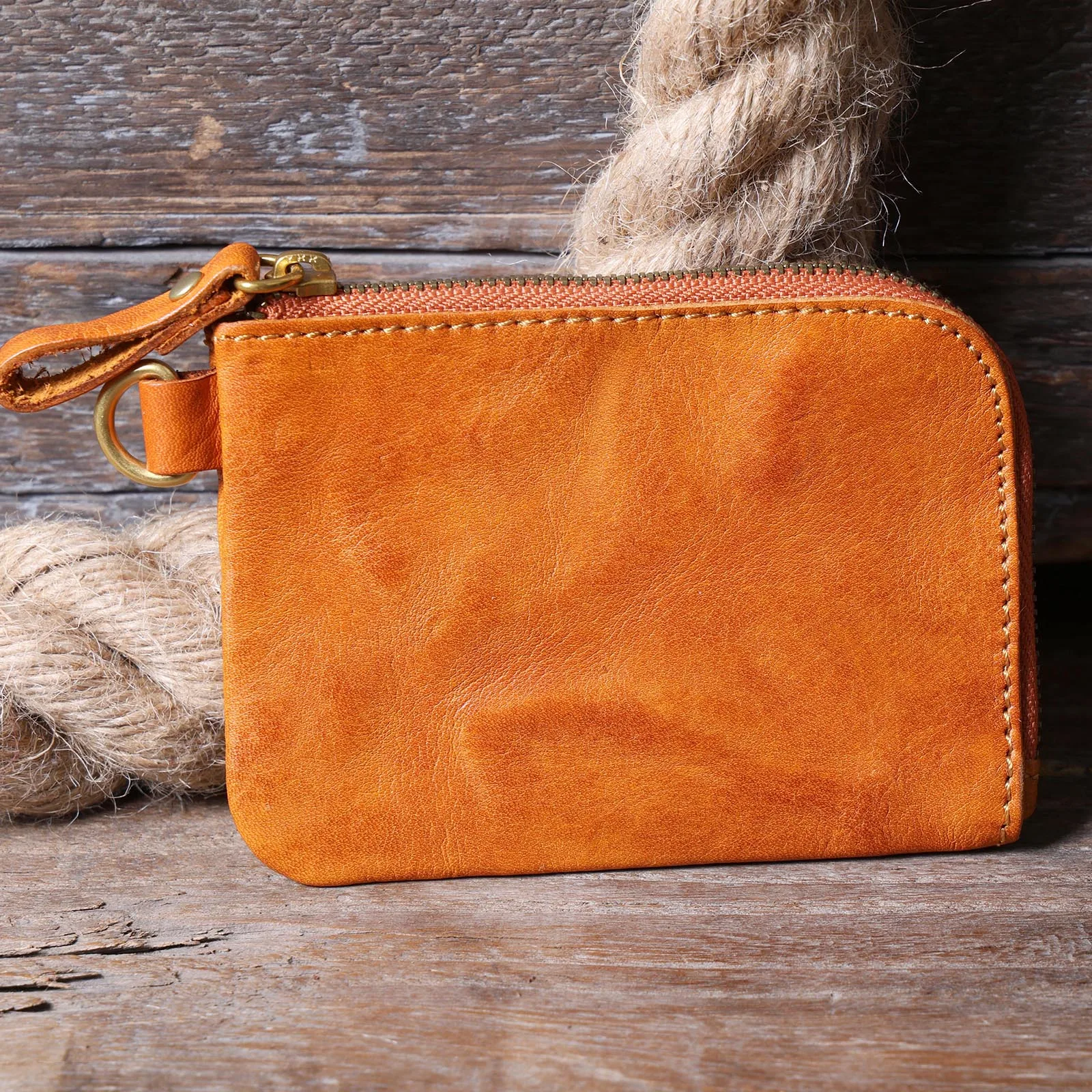 S.WORKER Mini-Kartenetui aus echtem Vollnarbenleder, handgefertigt, Retro, kleine Münztasche, tragbare Tasche – Detail 12