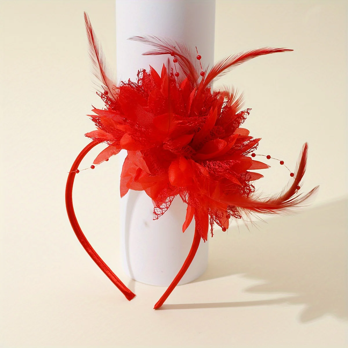 Opaska z kwiatami z piór Stylowe akcesoria do włosów na imprezę Halloween, tiara dla nowożeńców i kapelusz z fascynatorem dla kobiet Akcesoria do włosów kwiatowe
