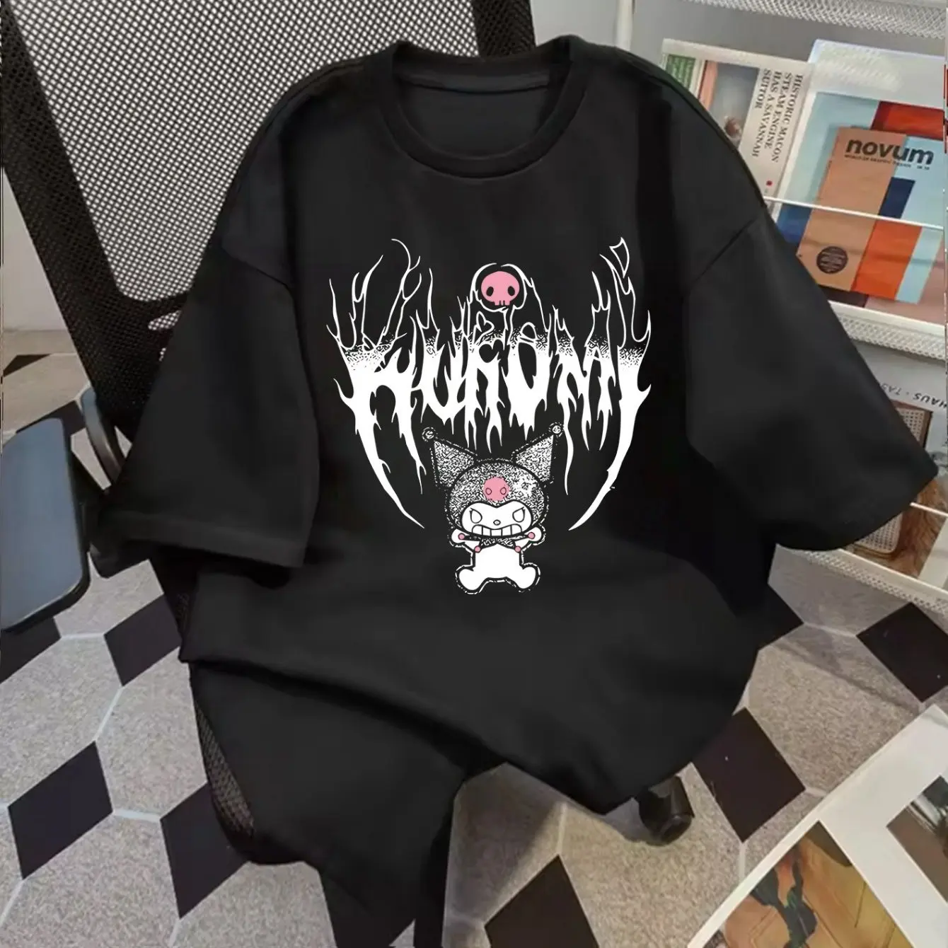 

Футболка с принтом Devil Graffiti Kuromi, 2025 г., японская милая модная женская футболка больших размеров, свободный повседневный топ с короткими рукавами Y2K