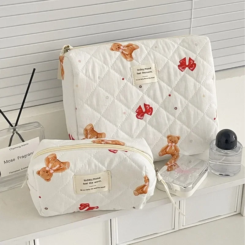 

Large Capacity Ladies Travel Storage Bag Portable Quilted Female Handbag Cute Cartoon Bow Bear Women's Makeup Case Cosmetic Bags