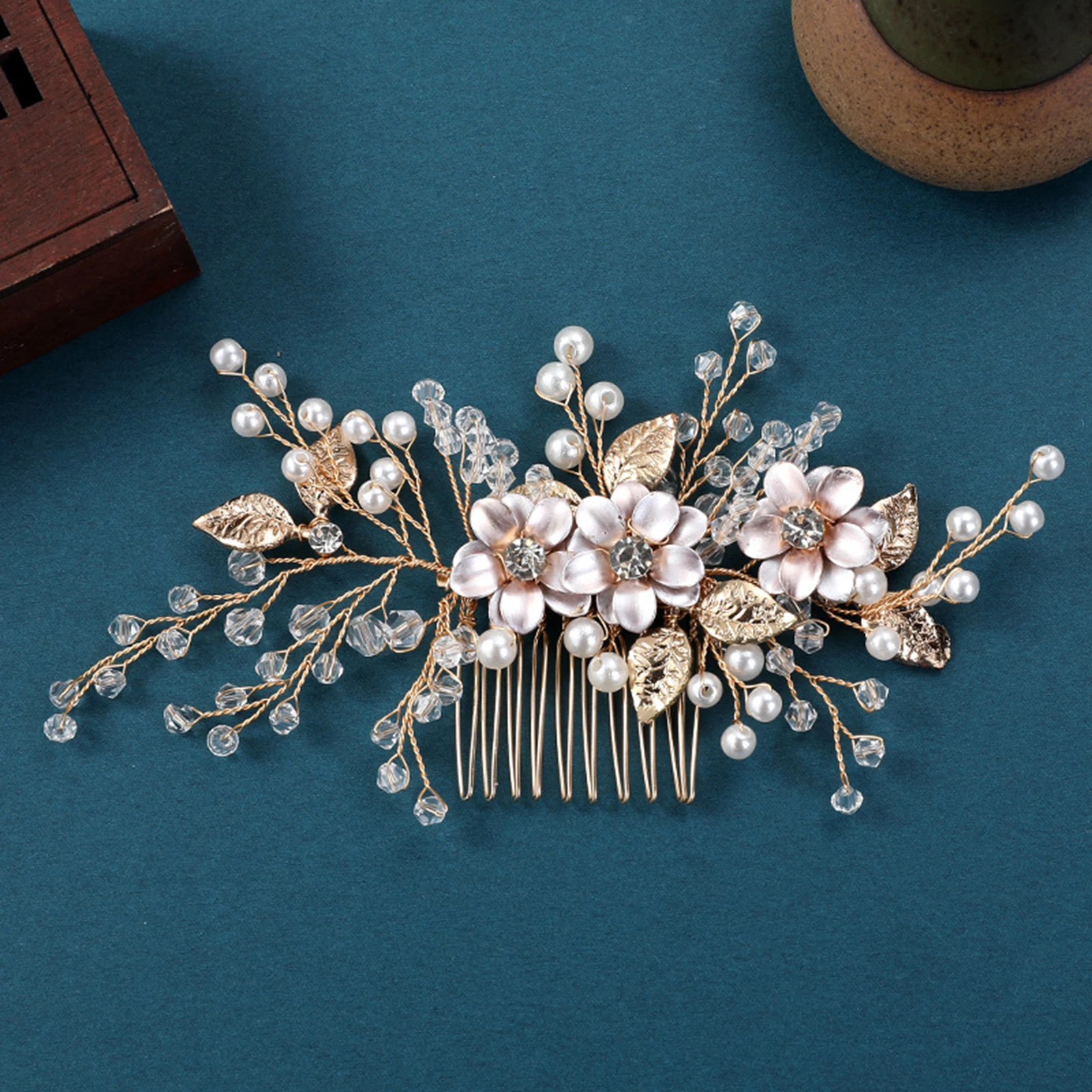 Handmade Crystal Hair Combs Flower Design Rhinestone Pearls Hair Accessories Jewelry For Wedding Women Bride Luxurious Headpiece