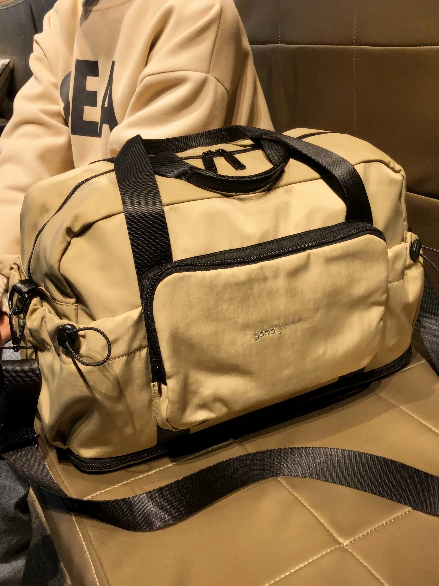 borsa-da-viaggio-alla-moda-grande-capacita-borsa-sportiva-per-fitness-borsa-per-brevi-viaggi-marca-hong-kong-gurdier-2026-nuovo-modello-outdoor