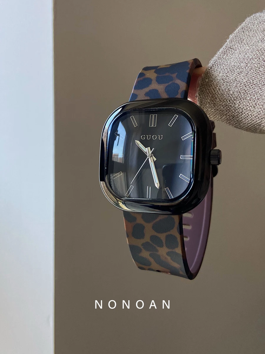 

NewSquare Large Brown Luxury Fashion Minimalist Versatile Unisex Silicone Watch Men'S And Women'S WristwatchQuartz Fashion Watch