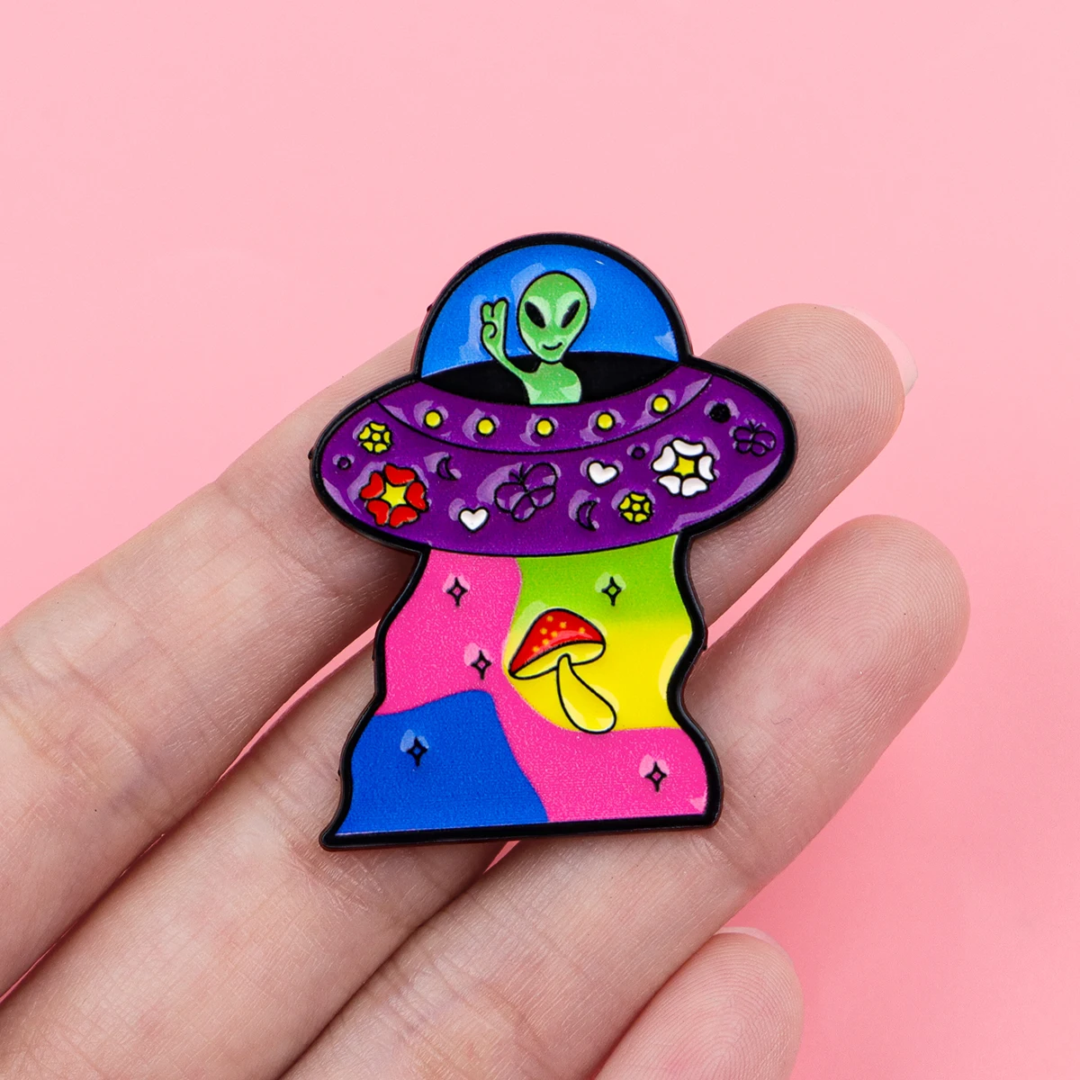 UFO Alien Lapel Pin Cat Cow Frog Badges on Backpack Cartoon Animals Enamel Brooch Clothing Jewelry Cosplay Accessories Gifts Toy