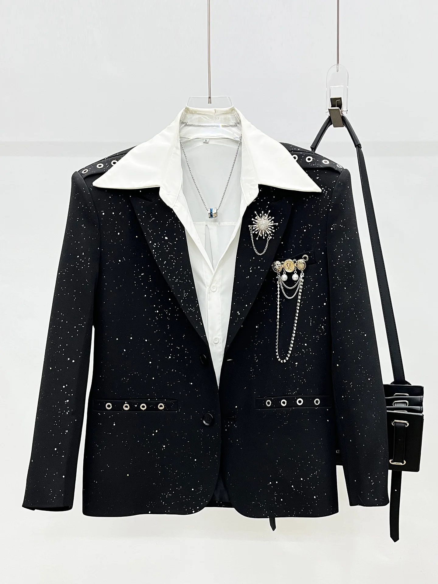 

Мужской пиджак Bla Starry Night Pad Shoulder с металлическим декором, свободный повседневный крой в западном стиле, верхняя одежда, модная осенняя коллекция