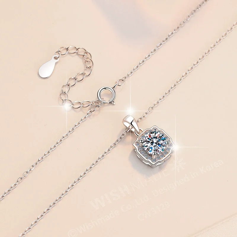 

ZFSILVER Fashion Trendy Classic s925 Silver Moissanite Square Flower Necklace Charms Women Accessories Party Jewelry Gift HK0096