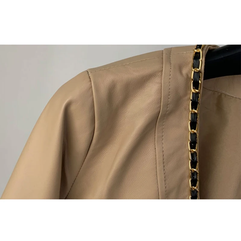 S-2XL المرأة جلد الغنم سترات قصيرة 2025 خريف جديد أسود الخامس الرقبة سترة سلسلة الإناث سليم صالح سترة جلدية حقيقية معطف الملابس