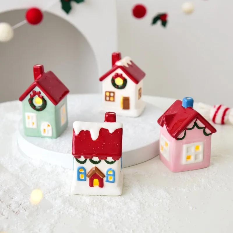 Colorful Christmas Ceramic Small House European American Creative Ceramic Christmas Decoration Desktop Scene Ornament Decoration