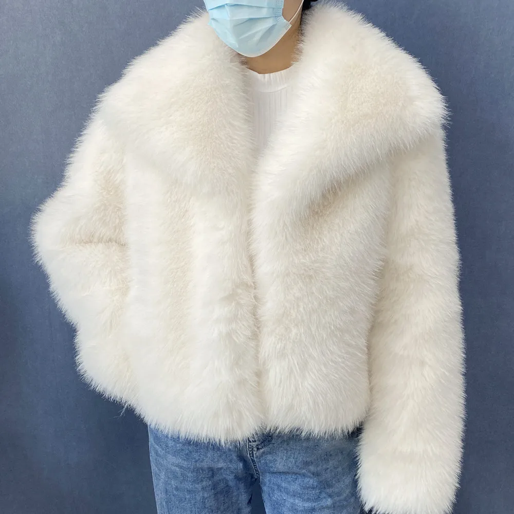 Women's Plus Size Winter Fur Coat Fox Large Lapel Loose Short Top Elegant Warmth for Cold Weather