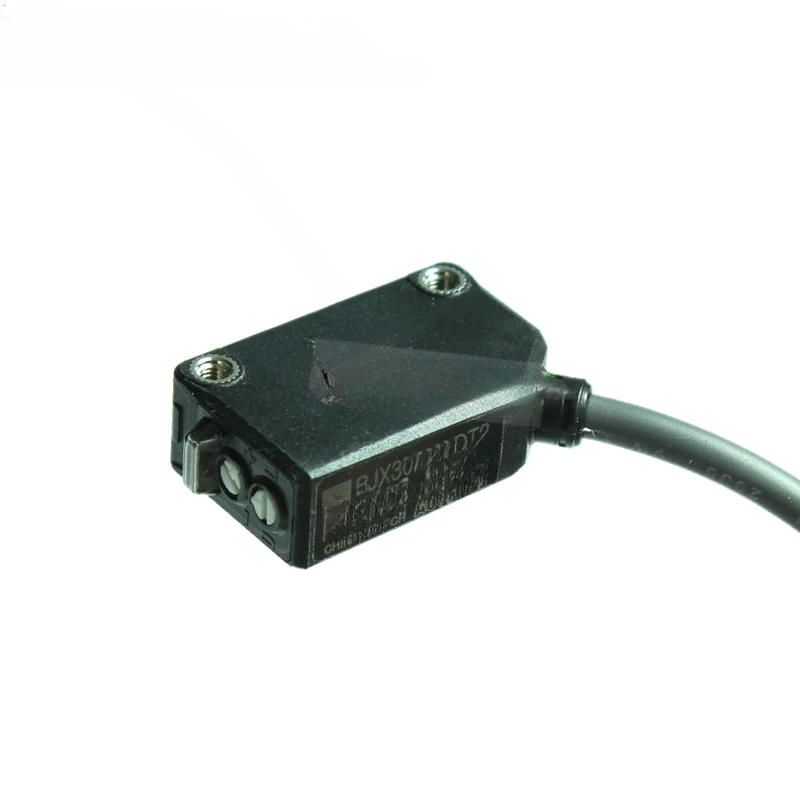 BJX30M-TDT through-beam photoelectric sensor for long range