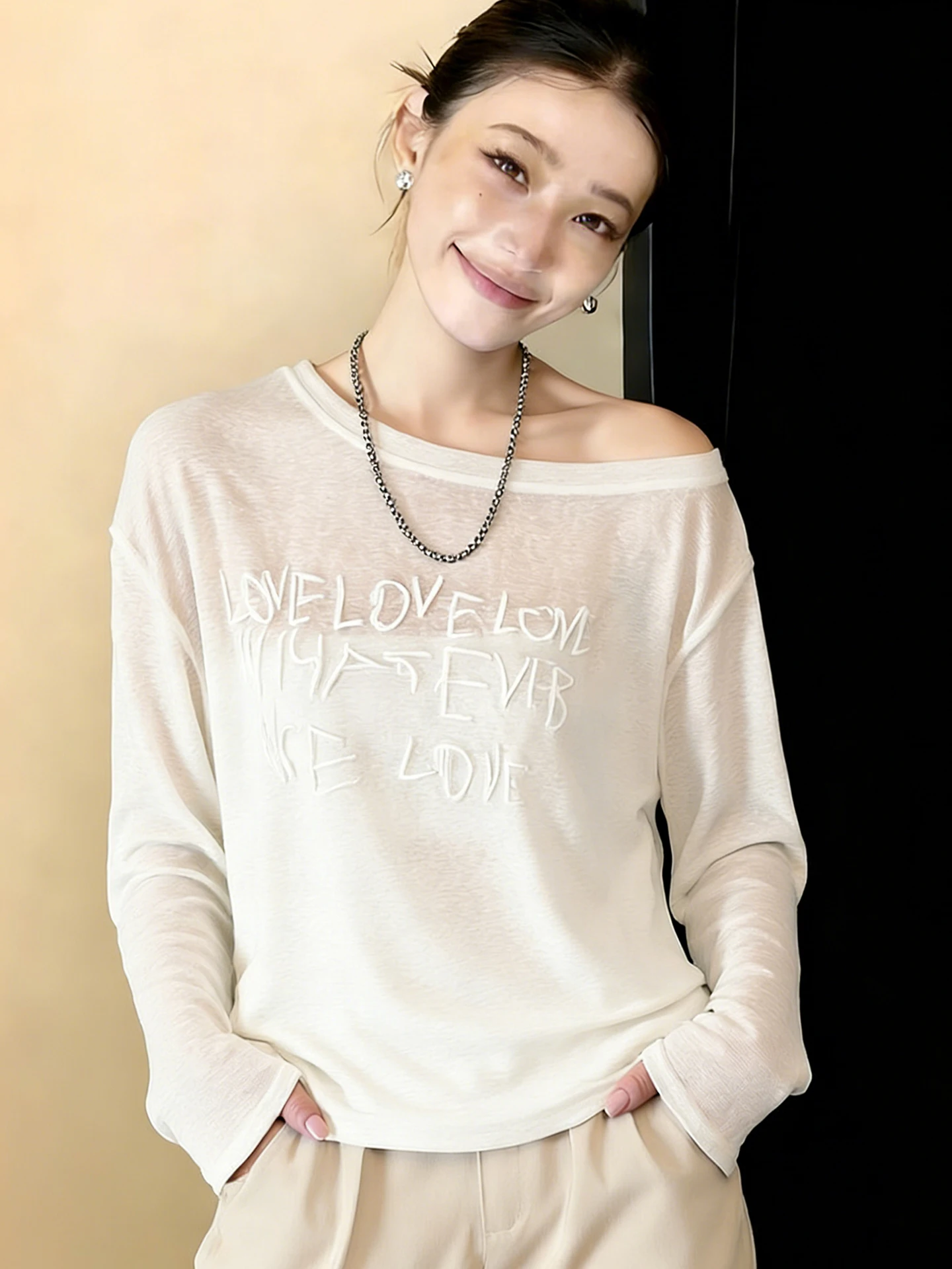 

Chic Letter Print Long Sleeve T-Shirt Shoulder Design Simple Match All Spring New Base Shirt Commute Style Straight Cut Women...