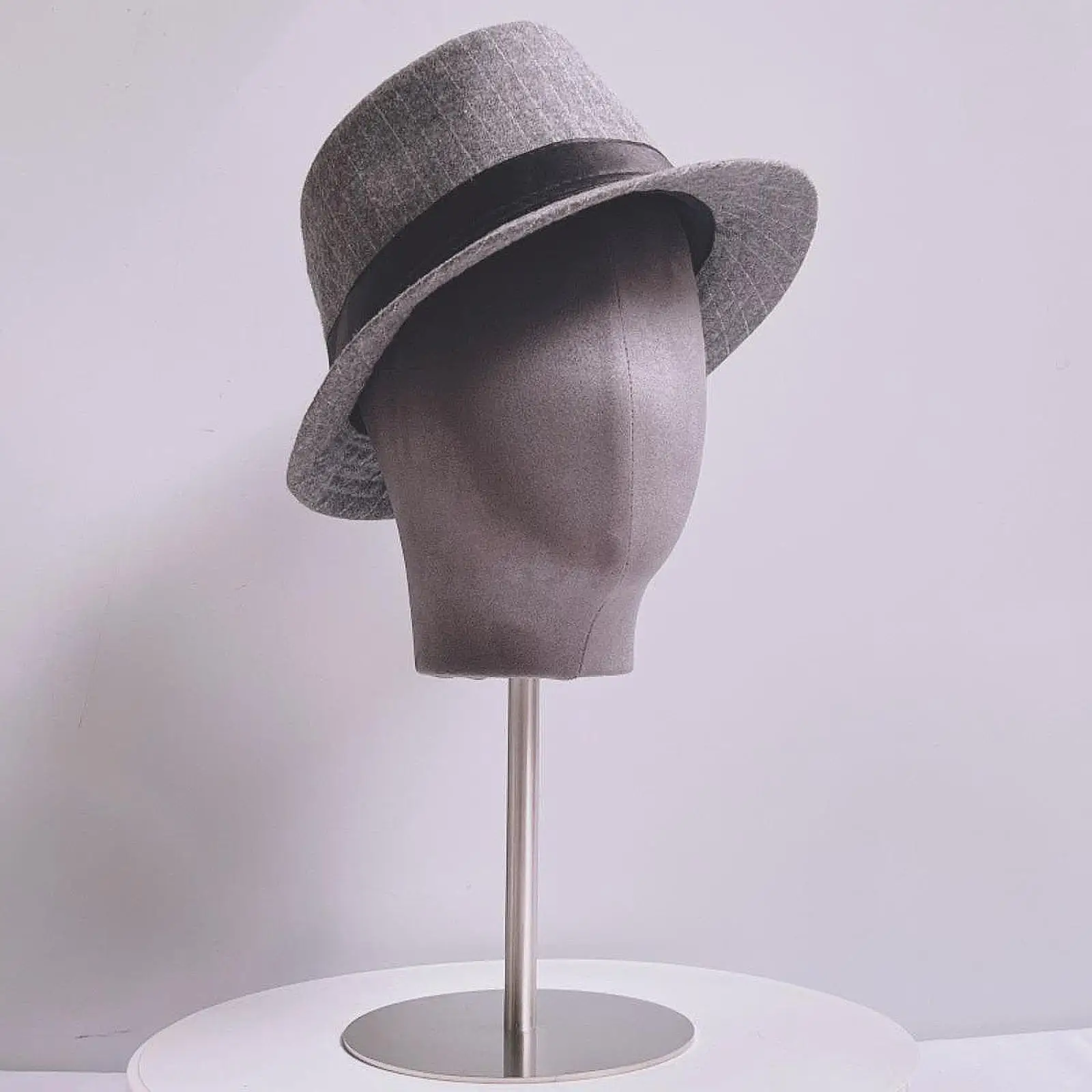 

Hat Display Stand Lightweight Wig Display Head for Shops Showcase Wig Making