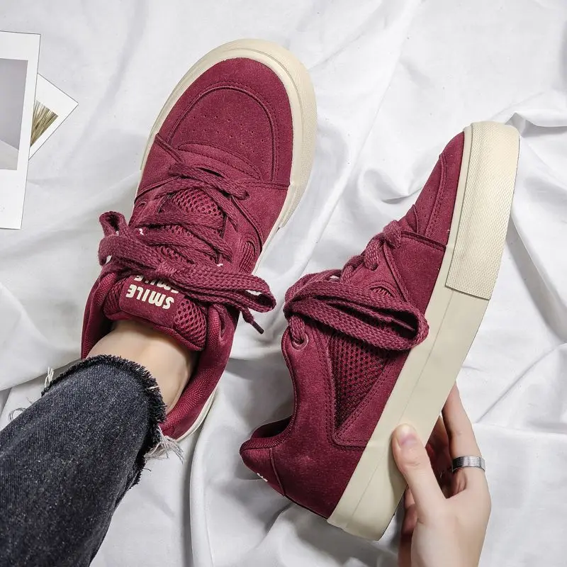 2025 New Men's Korean Style Fashion Sneakers Casual Sports Shoes Comfortable Lightweight Walking Shoes Daily Wear