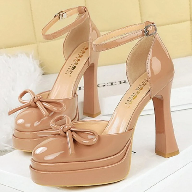 

New Brand Women Pumps Fashion Summer Shoes Sexy Ankle Strap Platform Wedges High Heels Gladiator Sandals Female Chunky Shoes