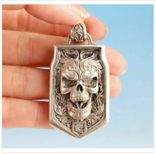 

Collection Chinese old tibet silver skull statue netsuke pendant necklace