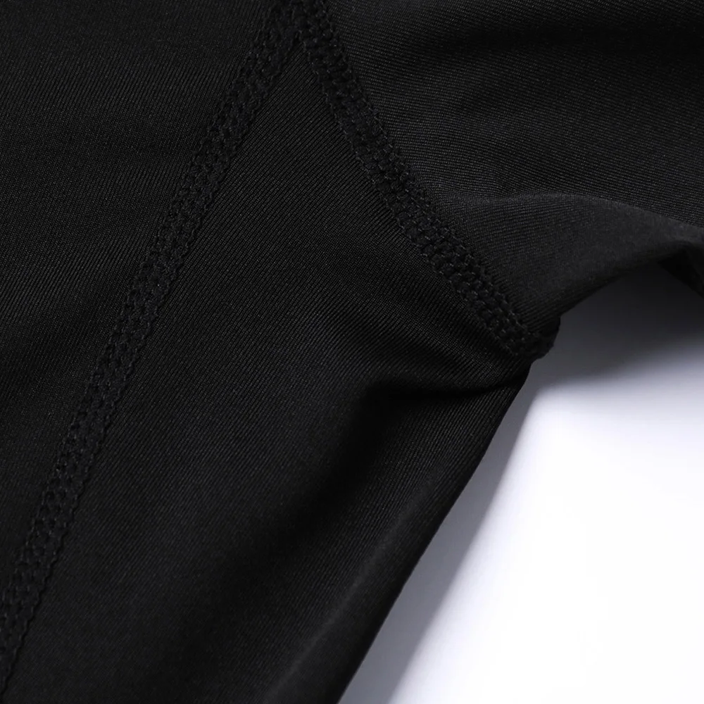 ชุดออกกําลังกายชายเสื้อ + กางเกงขาสั้นยิมออกกําลังกายเสื้อผ้าพิมพ์กราฟิกชุดกีฬาสบายสําหรับกิจกรรมฟิตเนส