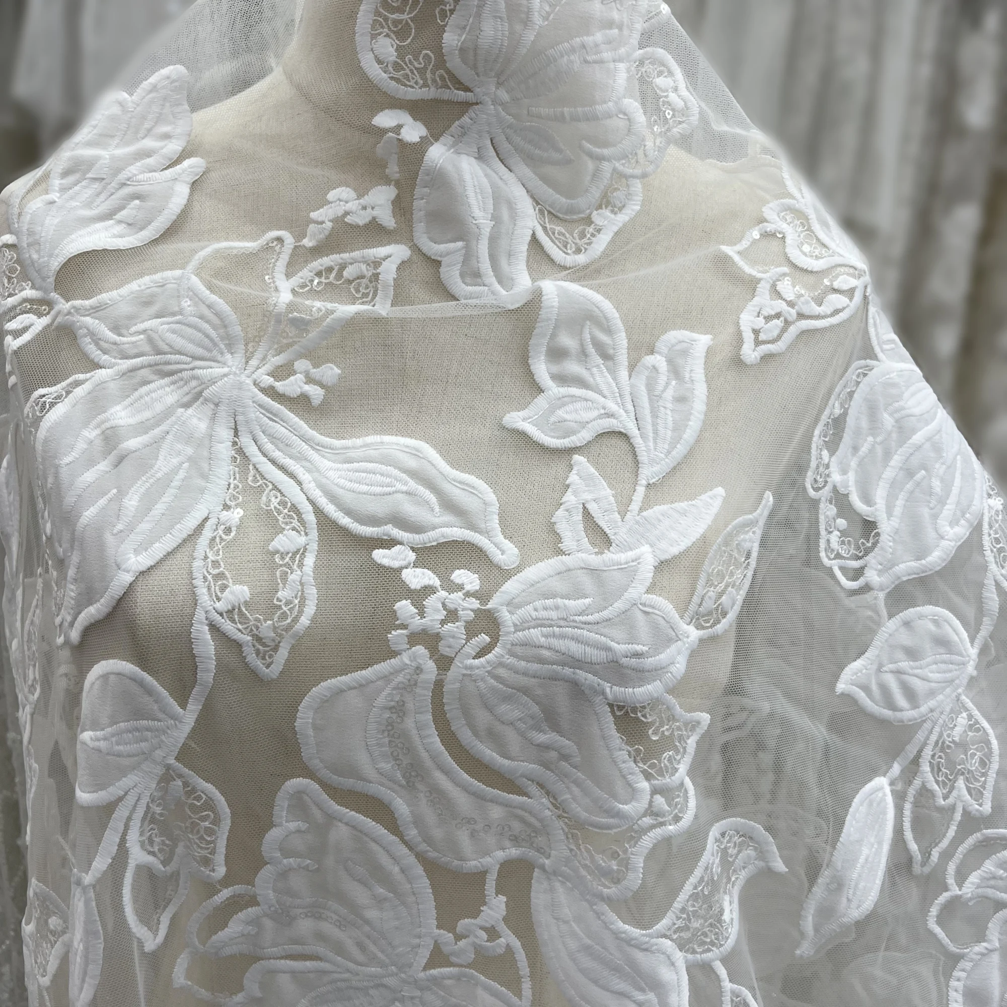 Exquisite Floral Pattern Sequins Tulle Lace Embroidery Suitable For Wedding Fabric Design