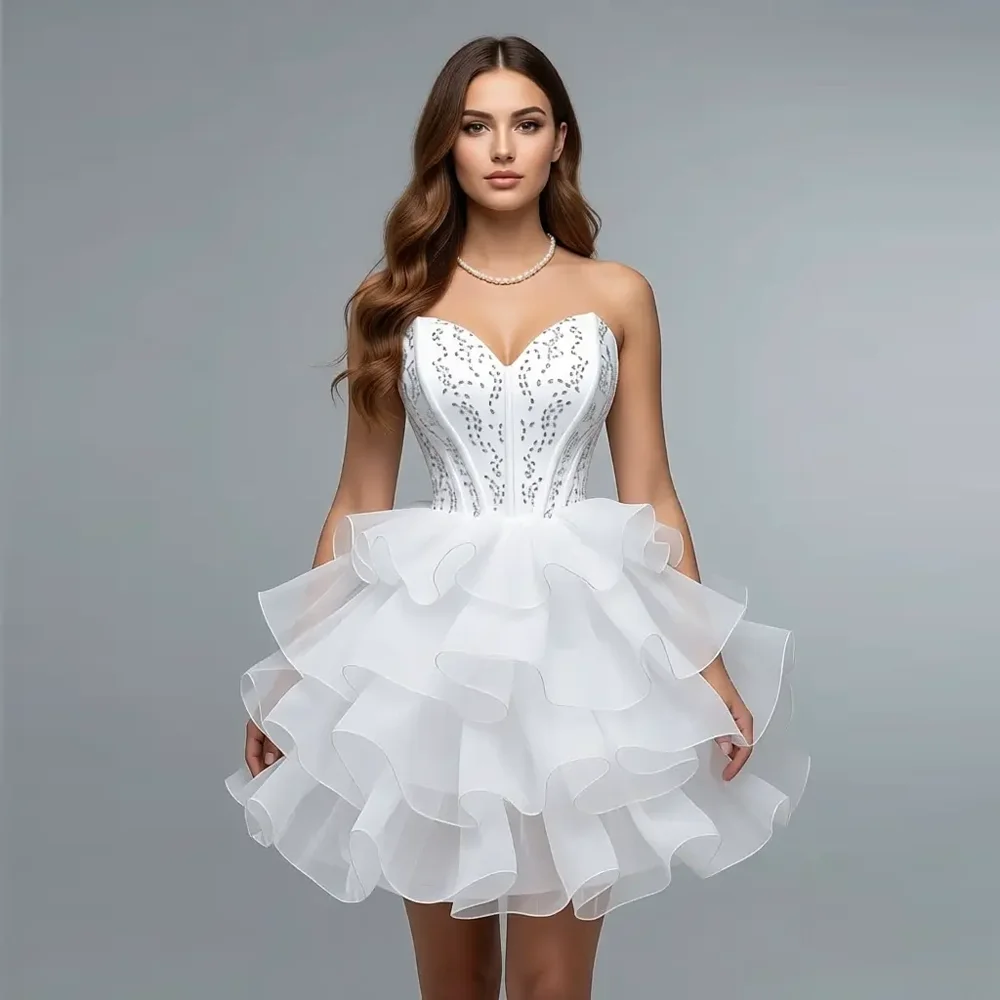 Luksusowe suknie ślubne w kolorze czystej bieli, fason A, dekolt w serek, spódnica z falbanami, suknia ślubna na ceremonię, szyta na miarę, suknia na studniówkę, rozmiary plus size.