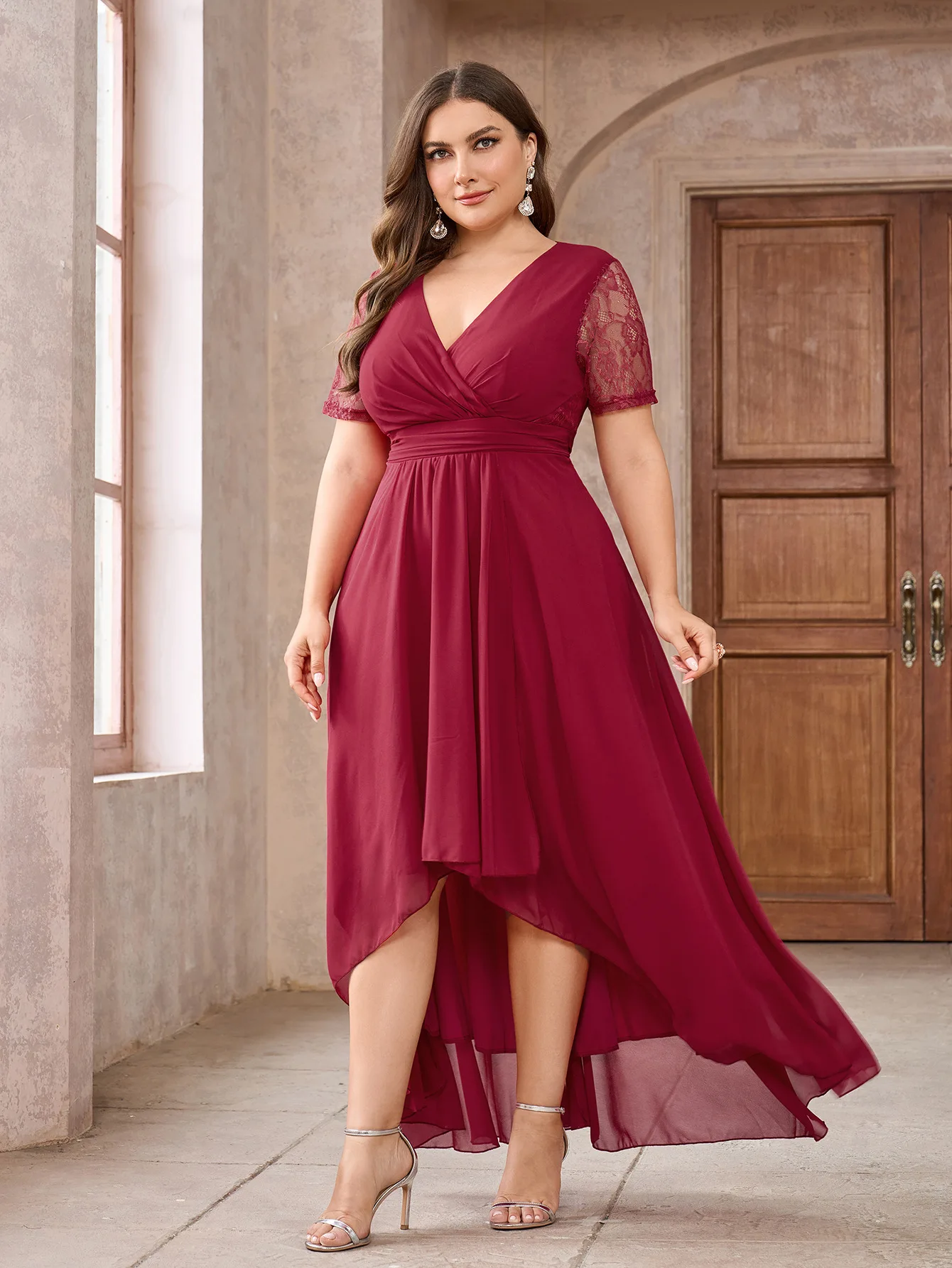 Plus Size Eleganckie suknie wieczorowe Ruffles Sleeve Pleated V-Neck Midi 2024 Ever Pretty of A-Line Chiffon Wedding Guest Dress