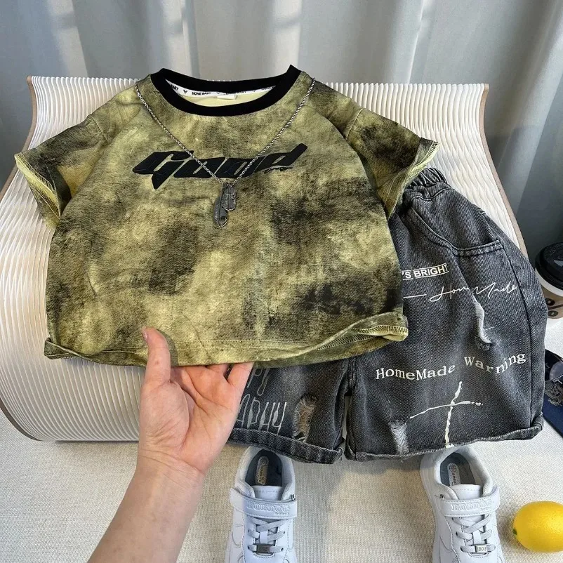 Moda verão 2025 boutique design camuflagem boa impressão camiseta superior inferior roupas jeans shorts bebê menino conjuntos para crianças