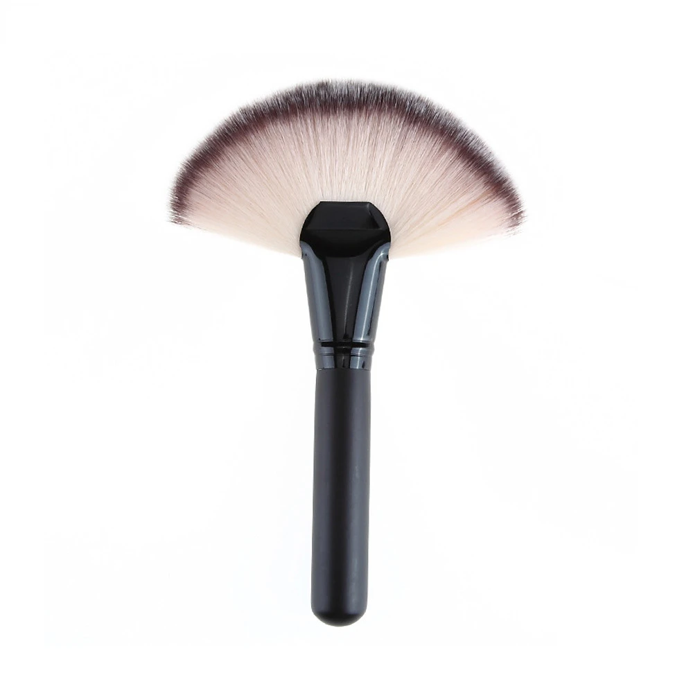 1PCS Soft Makeup Large Fan Brush Foundation Blush Blusher Powder Highlighter Brush Powder Brushes Cosmetic Brushes Maquiagem