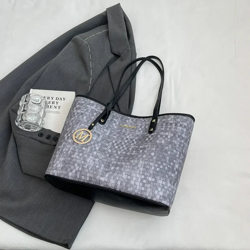 

2025 Ladies' Large Checkered Shoulder Bag Top Faux Leather Roomy Durable Work Commuter Chic