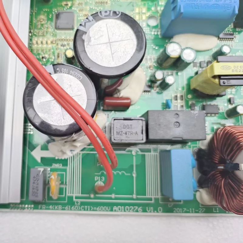 تستخدم لمكيف الهواء ذو التردد المتغير أ 010276   الوحدة أ 010259   لوحة الدائرة الكهربائية FR-4 (KB-6160) CTI >=600V 210901738 ك 210901737 ك