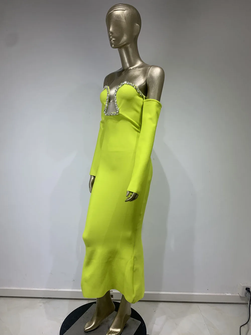 Mini vestido de vendaje ajustado sin mangas para mujer, Top de tubo Sexy, vestido de fiesta de celebración de cumpleaños, ropa de boda, Longuette