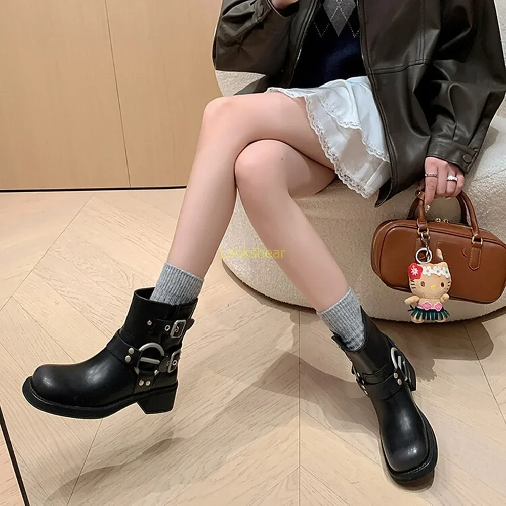 

Rivet Belt Buckle Metal Decoration Ankle Boots Sexy Round Toe Square Heel New Arrivals Fashion Women Riding Bootst