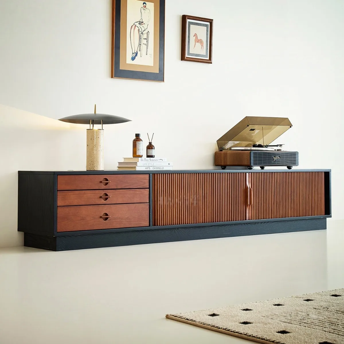 

French retro slow TV, black solid wood small apartment, living room and home medium ancient style floor-to-ceiling TV cabinet